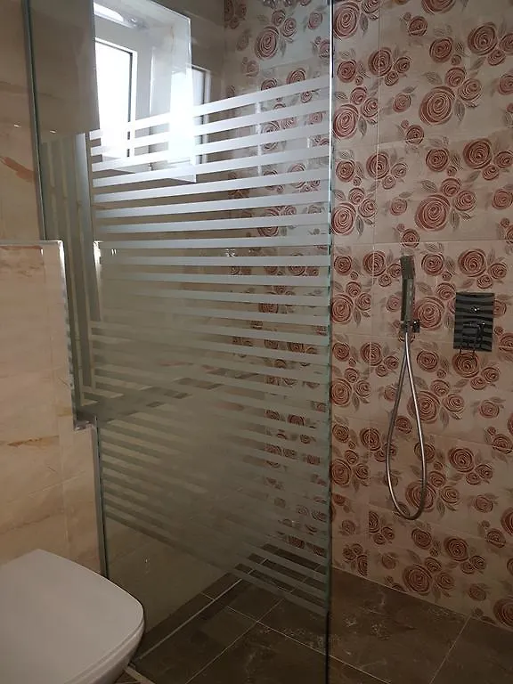 Hotel Delfini Sarande